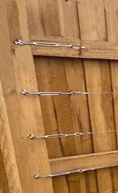 HOOK & EYE TURNBUCKLE 1/2